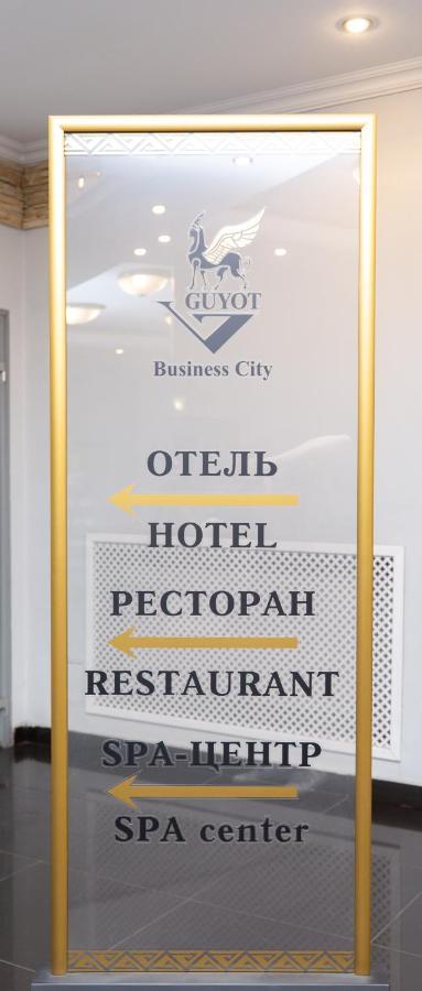 Hotel Guyot Sankt Petersburg Exterior foto